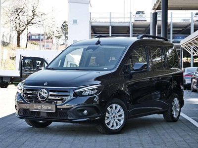 Gebraucht Mercedes EQT200 Progressive 89 kW (122 PS) 2024 Loparitschwarz metallic Van / Kleinbus