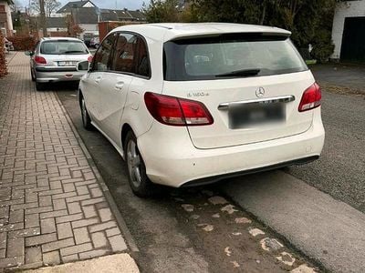 Gebraucht Mercedes B160 90 PS (66 kW) 2017 Weiß Van / Kleinbus