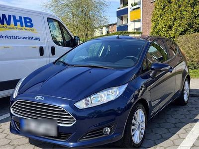 Gebraucht Ford Fiesta 60 PS (44 kW) 2013 Blau Kleinwagen