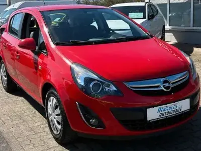 Używany Opel Corsa Innovation 118 KM (86 kW) 2011 Czerwony Hatchback