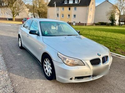 Gebraucht BMW 520 163 PS (119 kW) 2006 Silber Limousine
