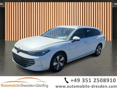 Gebraucht VW Passat Business 150 PS (110 kW) 2025 Weiß oryxweiß perlmutteffekt (metallic) Kombi