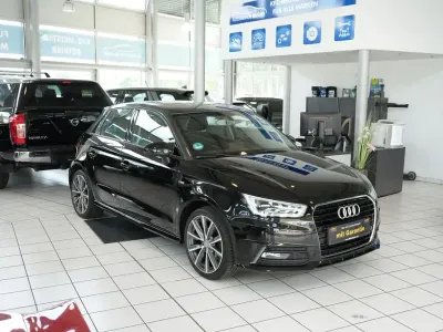 Gebraucht Audi A1 Sportback S-Line 90 PS (66 kW) 2017 Schwarz Kleinwagen