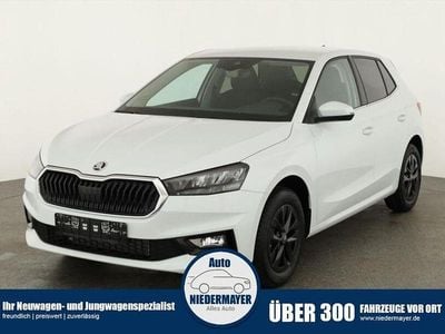 Neu Skoda Fabia Selection 116 PS (85 kW) 2025 Moon white metallic Limousine