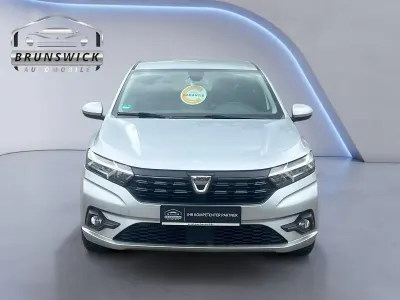 Gebraucht Dacia Sandero Comfort 101 PS (74 kW) 2021 Silber Limousine