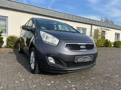 Gebraucht Kia Venga 90 PS (66 kW) 2013 Grau Kleinwagen