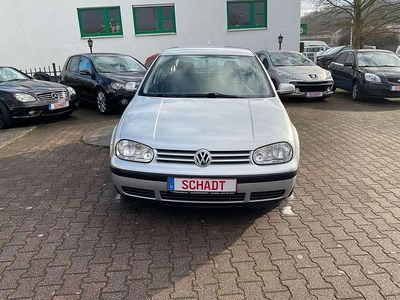 Silber Gebraucht 2000 VW Golf IV Limousine | 2.490 € (Etwas zu teuer)