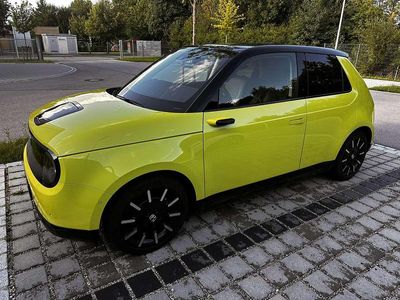 Honda e