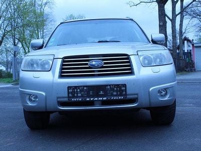 Begagnad Subaru Forester Active 158 HK (116 kW) 2006 Silver SUV