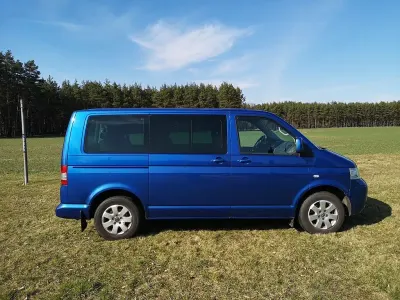 Używany VW Caravelle 131 KM (96 kW) 2005 Niebieski Van
