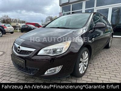 Gebraucht Opel Astra 140 PS (102 kW) 2012 Braun Limousine