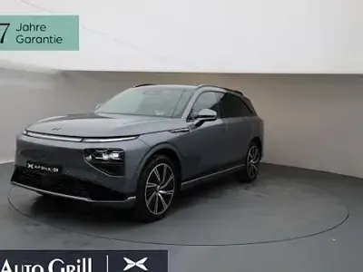 Begagnad XPENG G9 AWD Performance 422 kW (575 HK) 2026 Grå SUV