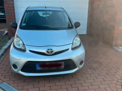 Second-hand Toyota Aygo 68 CP (50 kW) 2014 Gri Hatchback