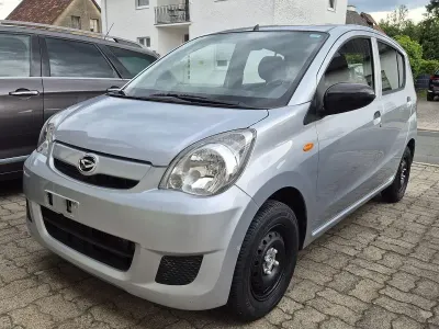 Gebraucht Daihatsu Cuore 69 PS (50 kW) 2008 Silber Kleinwagen