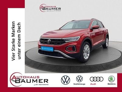 Occasion VW T-Roc Life 150 PK (110 kW) 2025 Rood SUV