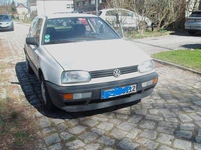 Gebraucht VW Golf III 75 PS (55 kW) 1992 Weiß Kleinwagen