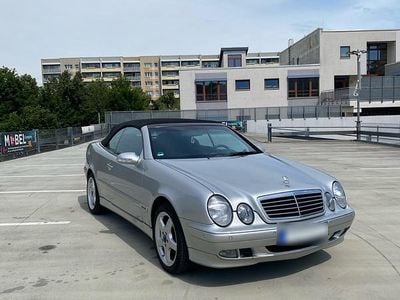 Second-hand Mercedes CLK230 193 CP (141 kW) 2000 Argintiu Cabrio