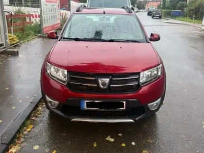 Gebraucht Dacia Sandero Stepway 75 PS (55 kW) 2014 Rot Kleinwagen