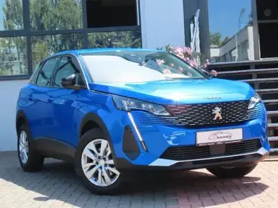 Gebraucht Peugeot 3008 131 PS (96 kW) 2023 Blau SUV