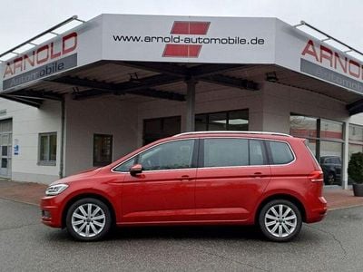 Occasion VW Touran Highline 150 PK (110 kW) 2022 Rood MPV
