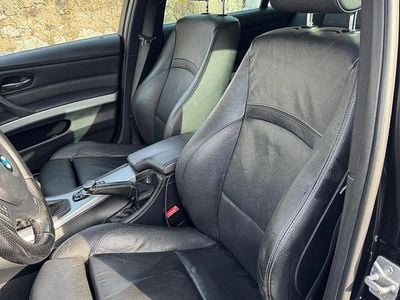 Gebraucht BMW 330 245 PS (180 kW) 2011 Schwarz Kombi