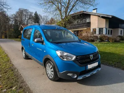 Gebraucht Dacia Dokker Stepway 95 PS (69 kW) 2021 Blau Van / Kleinbus