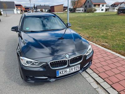 Gebraucht BMW 320 Sport Line 184 PS (135 kW) 2013 Schwarz Kombi
