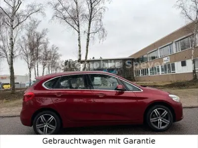 Gebraucht BMW 218 Active Tourer Sport Line 136 PS (100 kW) 2017 Rot Van / Kleinbus