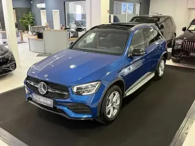 Second-hand Mercedes GLC300e AMG line 211 CP (155 kW) 2021 Albastru SUV