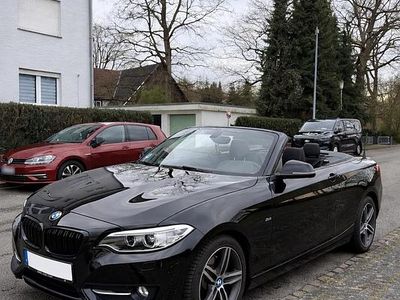 Gebraucht BMW 220 Sport Line 190 PS (139 kW) 2016 Schwarz Cabrio