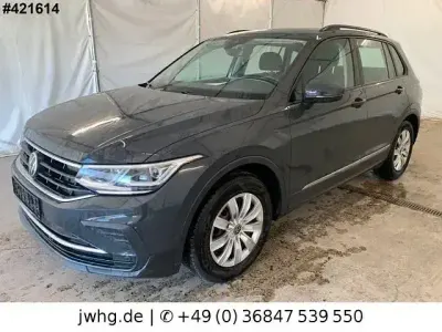 Gebraucht VW Tiguan Life 150 PS (110 kW) 2023 Grau SUV
