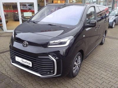 Schwarz Gebraucht 2024 Toyota Proace Team Van / Kleinbus | 42.990 € (Fairer Preis)