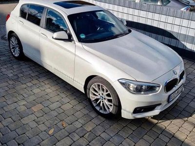 Gebraucht BMW 120 Advantage 190 PS (139 kW) 2015 Weiß Kleinwagen