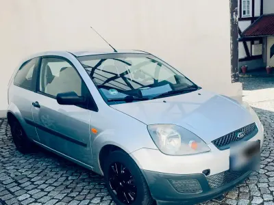 Gebraucht Ford Fiesta 60 PS (44 kW) 2006 Silber Kleinwagen