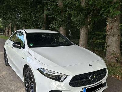 Gebraucht Mercedes A250 AMG line 160 PS (117 kW) 2020 Weiß Limousine