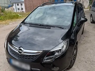 Gebraucht Opel Zafira Tourer Active 140 PS (102 kW) 2012 Schwarz Van / Kleinbus