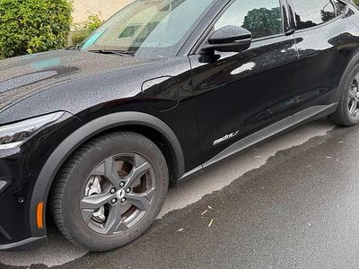 Gebraucht Ford Mustang Mach-E 216 kW (294 PS) 2021 Schwarz SUV