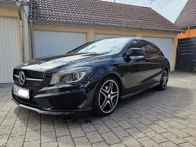 Gebraucht Mercedes CLA200 Shooting Brake AMG line 156 PS (114 kW) 2015 Schwarz Kombi