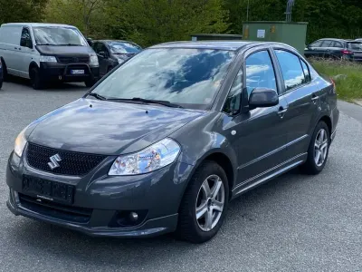 Gebraucht Suzuki SX4 Comfort 120 PS (88 kW) 2011 Grau Limousine
