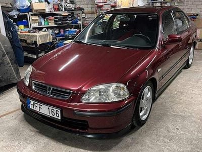 Gebraucht Honda Civic 160 PS (117 kW) 1998 Rot Limousine