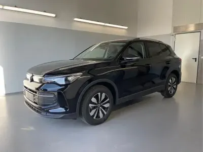 Neu VW Tiguan IQ Drive 150 PS (110 kW) 2026 [b0b0] delfingrau metallic SUV