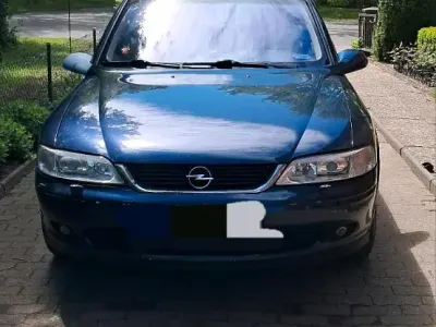 Gebraucht Opel Vectra 101 PS (74 kW) 2002 Blau Kombi