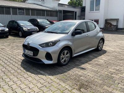 Usado Mazda 2 Exclusive-Line 116 HP (85 kW) 2025 Prateado Sedan