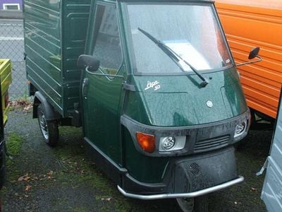 Neu Piaggio APE 2025 Dunkelgrün SUV