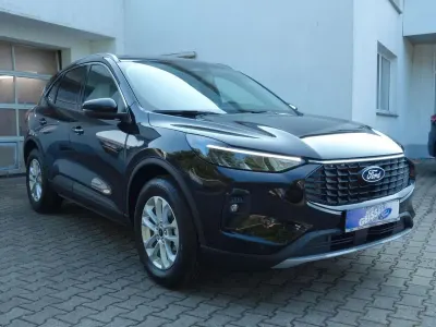 Nowe Ford Kuga Titanium 186 KM (136 kW) 2025 Czarny SUV