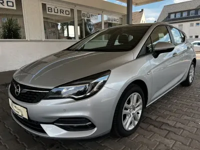 Gebraucht Opel Astra Edition 145 PS (106 kW) 2019 Silber Limousine