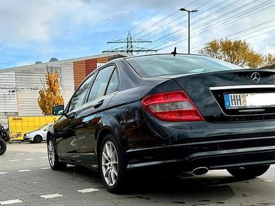 Gebraucht Mercedes C180 Avantgarde 156 PS (114 kW) 2010 Schwarz Limousine