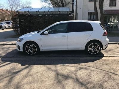 Gebraucht VW Golf VII GTE 204 PS (150 kW) 2017 Weiß Limousine