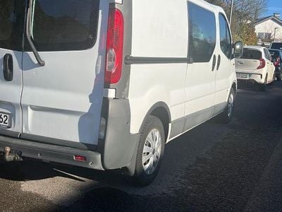Weiß Gebraucht 2012 Opel Vivaro Van / Kleinbus | 7.800 € (Fairer Preis)