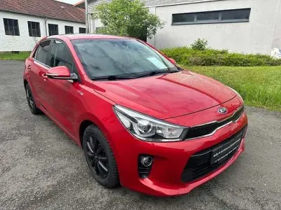 Gebraucht Kia Rio Platinum Edition 120 PS (88 kW) 2021 Rot Kleinwagen